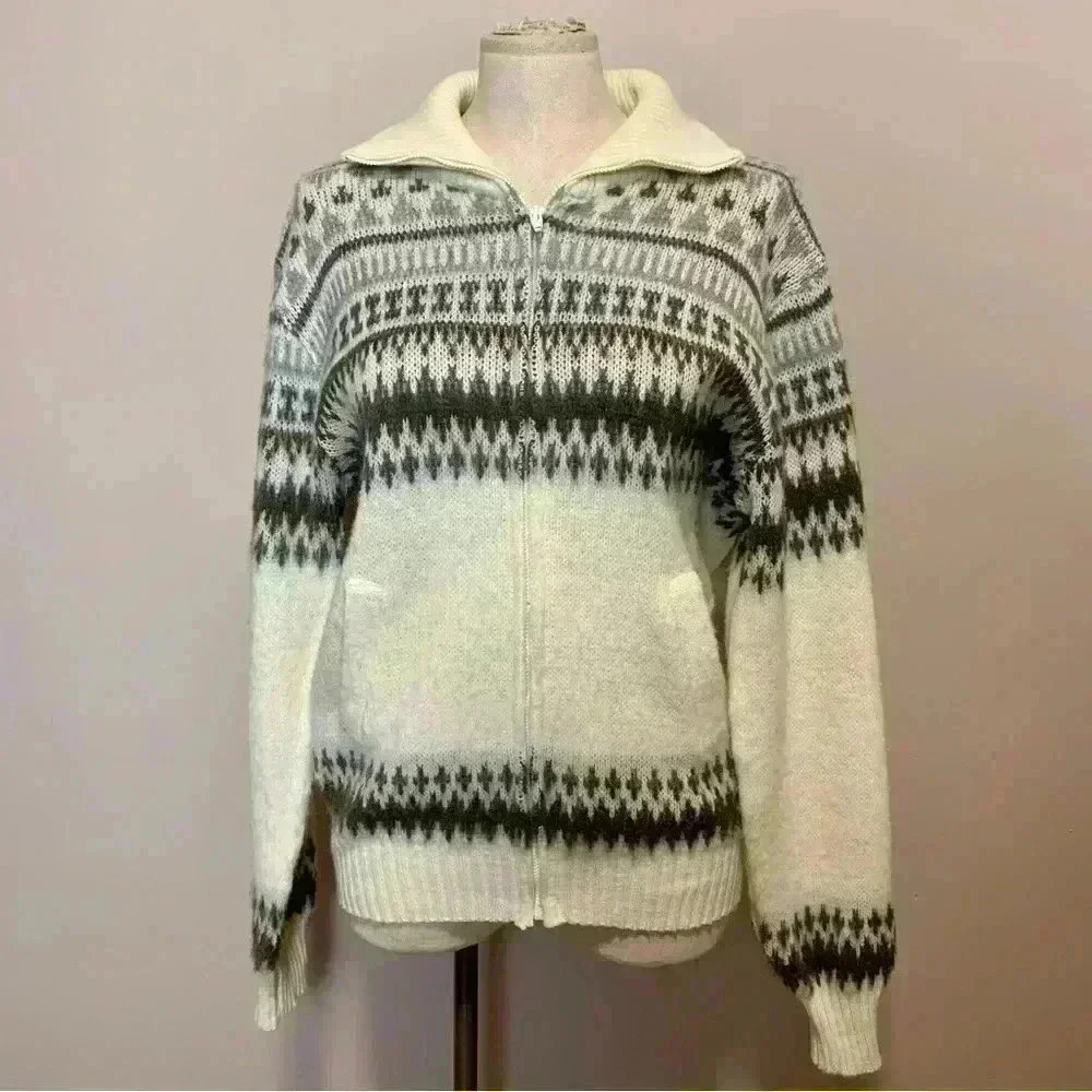 Vintage Sears Premiere  Cardigan - Picture 2 of 8